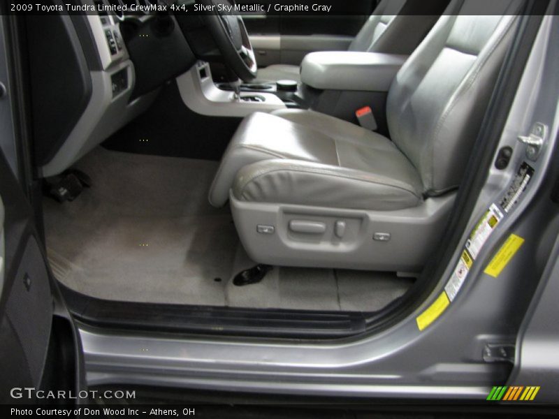 Silver Sky Metallic / Graphite Gray 2009 Toyota Tundra Limited CrewMax 4x4
