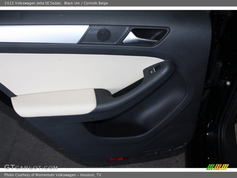 Black Uni / Cornsilk Beige 2013 Volkswagen Jetta SE Sedan