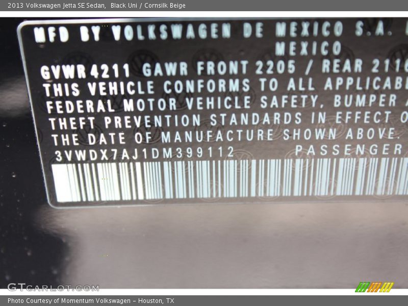 Black Uni / Cornsilk Beige 2013 Volkswagen Jetta SE Sedan