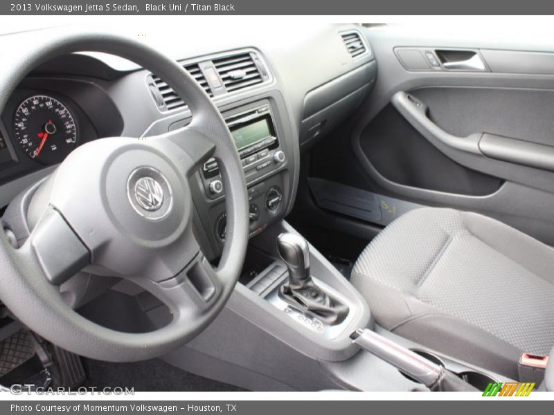 Black Uni / Titan Black 2013 Volkswagen Jetta S Sedan