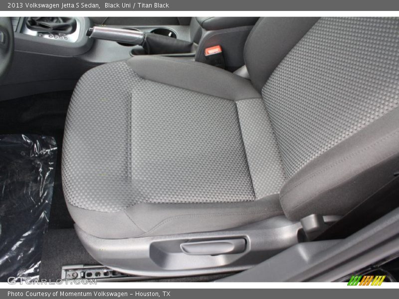 Black Uni / Titan Black 2013 Volkswagen Jetta S Sedan