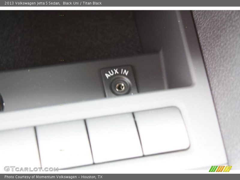 Black Uni / Titan Black 2013 Volkswagen Jetta S Sedan