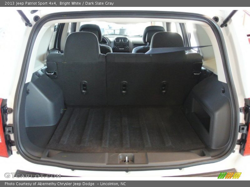 Bright White / Dark Slate Gray 2013 Jeep Patriot Sport 4x4