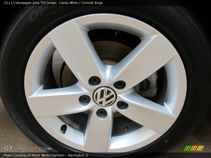Candy White / Cornsilk Beige 2011 Volkswagen Jetta TDI Sedan