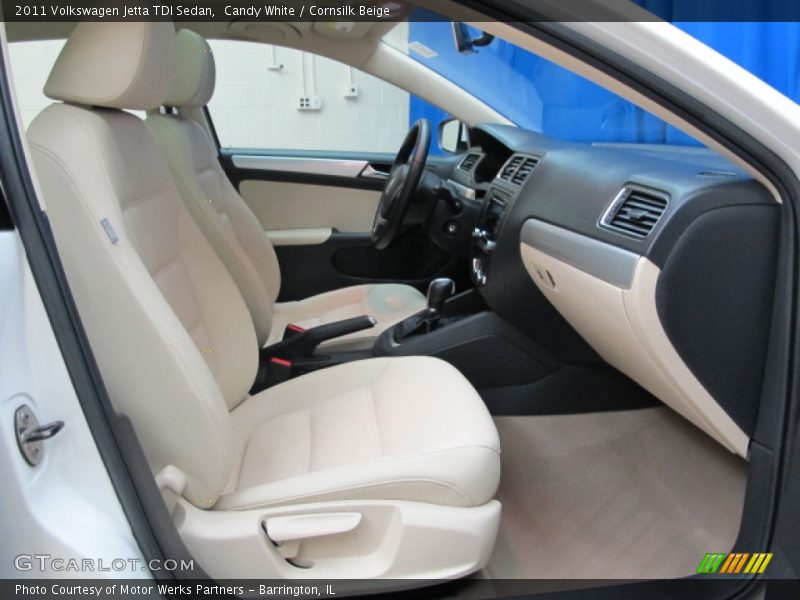 Candy White / Cornsilk Beige 2011 Volkswagen Jetta TDI Sedan