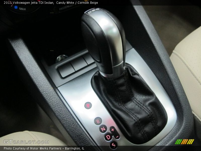 Candy White / Cornsilk Beige 2011 Volkswagen Jetta TDI Sedan