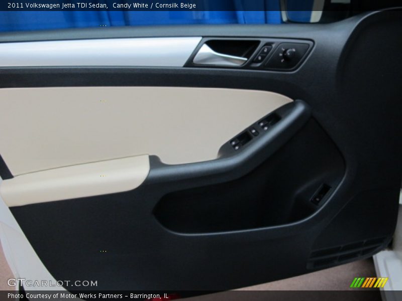 Candy White / Cornsilk Beige 2011 Volkswagen Jetta TDI Sedan