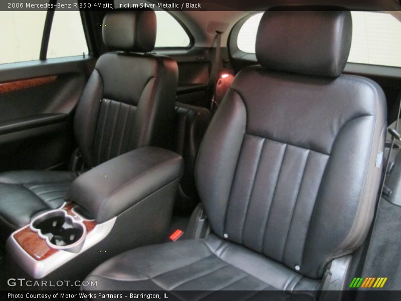 Front Seat of 2006 R 350 4Matic