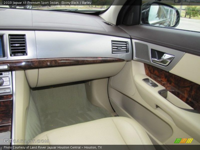 Ebony Black / Barley 2010 Jaguar XF Premium Sport Sedan