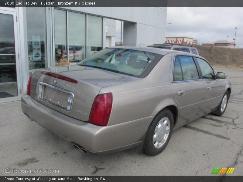 Bronzemist / Oatmeal 2000 Cadillac DeVille Sedan