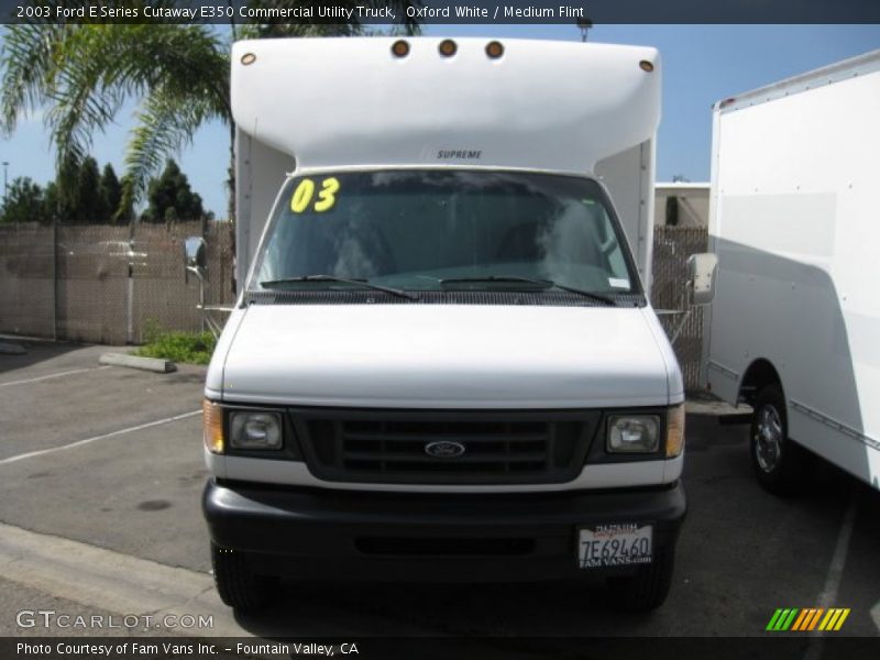 Oxford White / Medium Flint 2003 Ford E Series Cutaway E350 Commercial Utility Truck