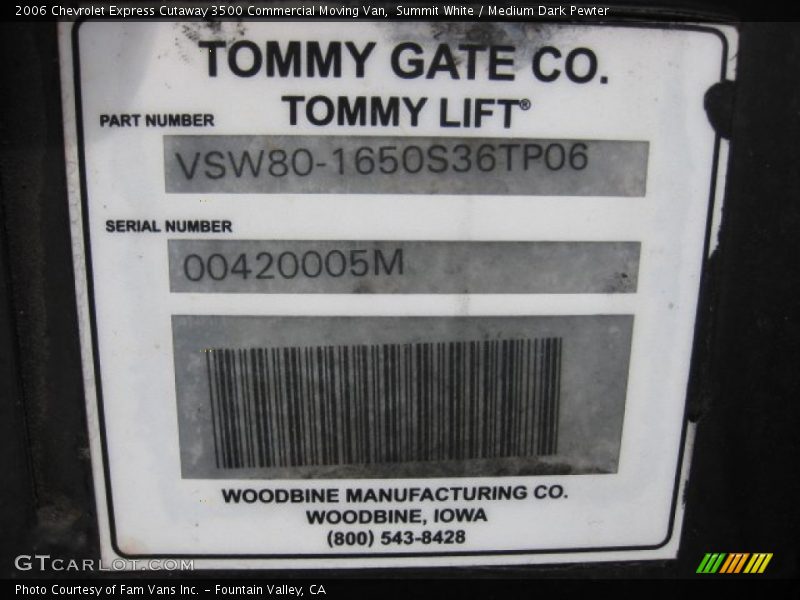 Summit White / Medium Dark Pewter 2006 Chevrolet Express Cutaway 3500 Commercial Moving Van