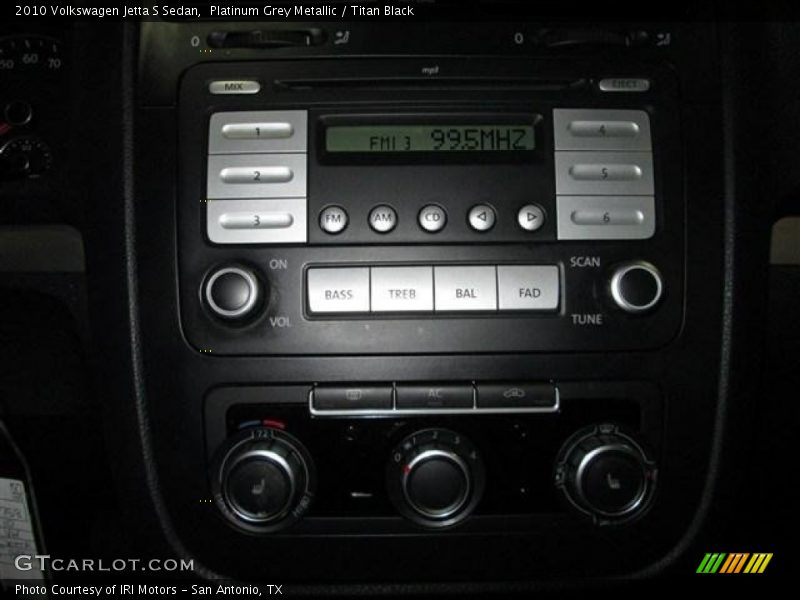 Platinum Grey Metallic / Titan Black 2010 Volkswagen Jetta S Sedan