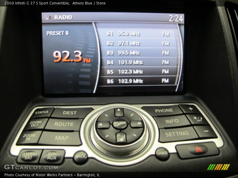 Controls of 2009 G 37 S Sport Convertible