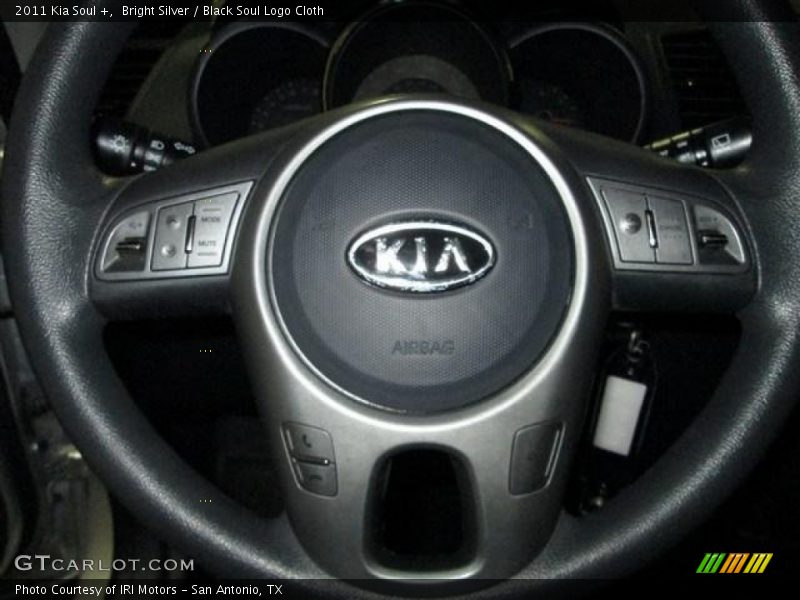 Bright Silver / Black Soul Logo Cloth 2011 Kia Soul +