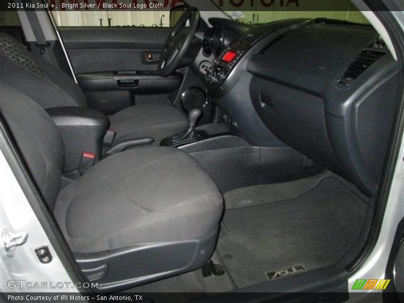 Bright Silver / Black Soul Logo Cloth 2011 Kia Soul +