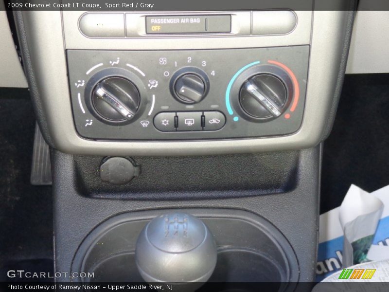 Controls of 2009 Cobalt LT Coupe