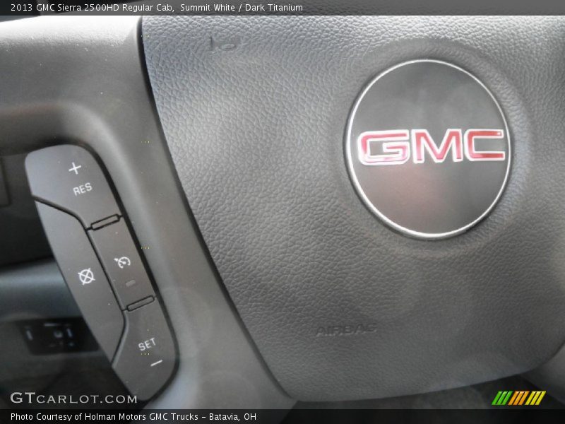 Summit White / Dark Titanium 2013 GMC Sierra 2500HD Regular Cab