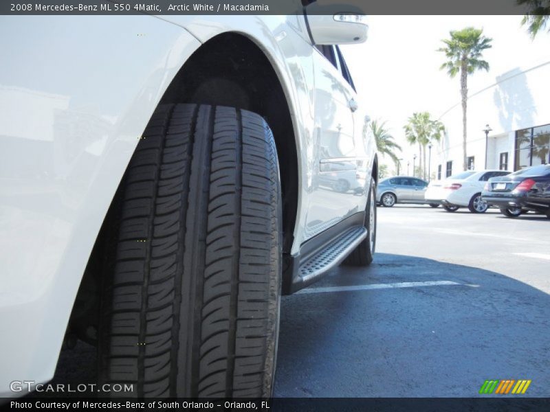 Arctic White / Macadamia 2008 Mercedes-Benz ML 550 4Matic