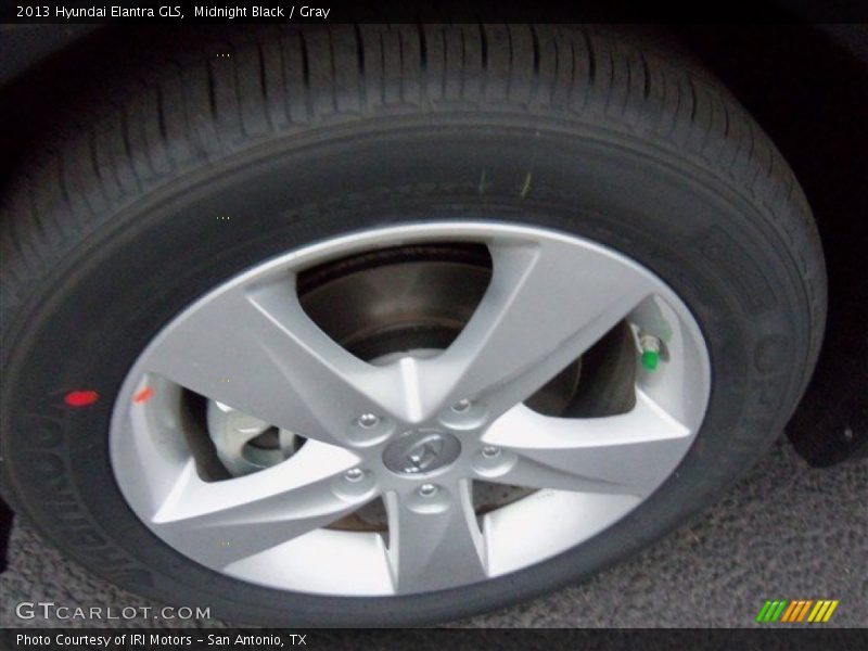 Midnight Black / Gray 2013 Hyundai Elantra GLS