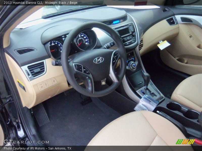 Midnight Black / Beige 2013 Hyundai Elantra GLS