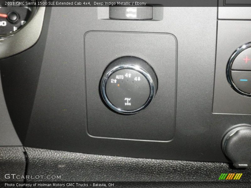Controls of 2013 Sierra 1500 SLE Extended Cab 4x4