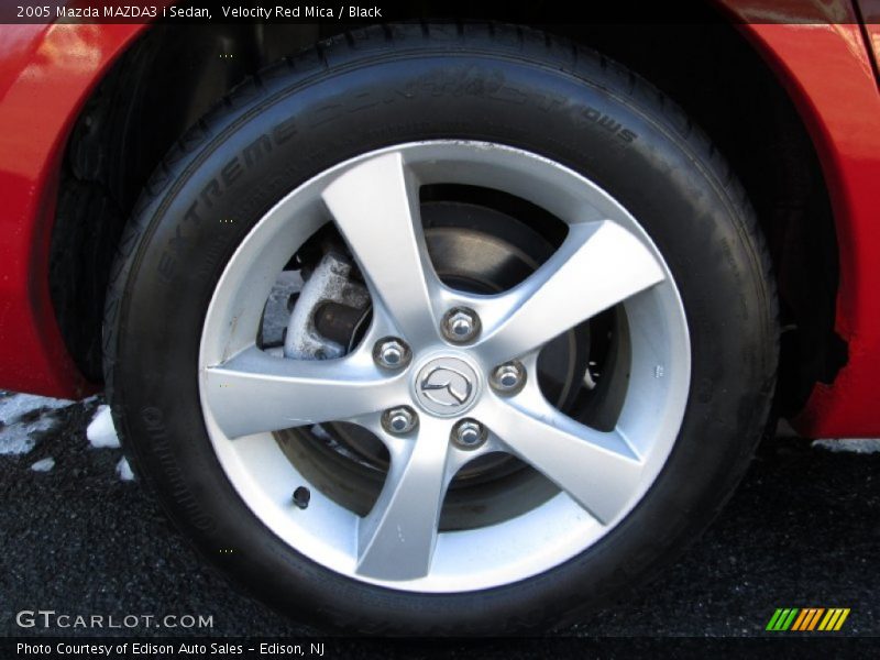  2005 MAZDA3 i Sedan Wheel