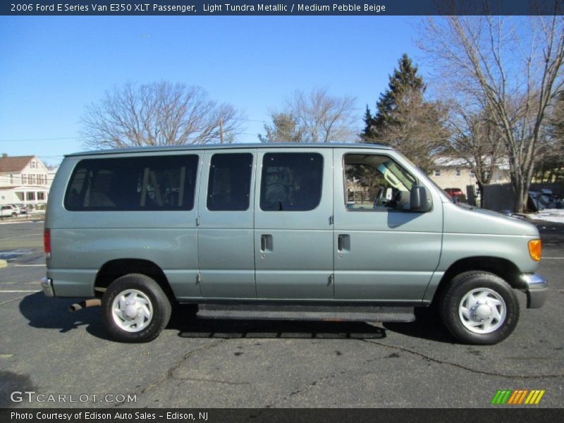 Light Tundra Metallic / Medium Pebble Beige 2006 Ford E Series Van E350 XLT Passenger