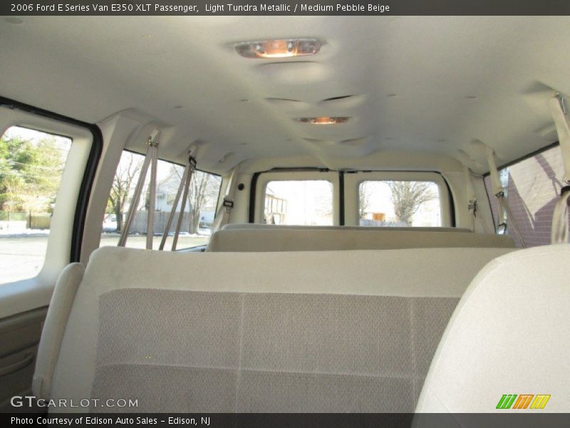 Light Tundra Metallic / Medium Pebble Beige 2006 Ford E Series Van E350 XLT Passenger