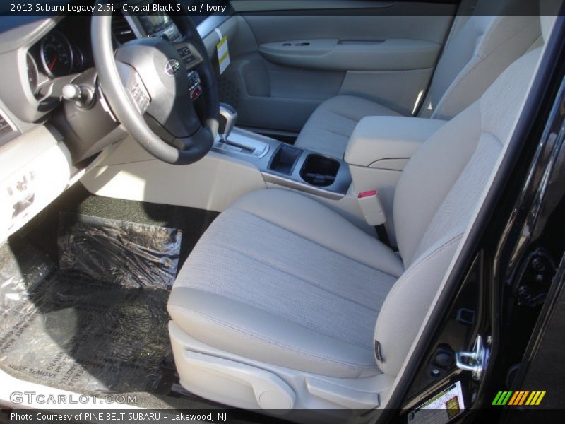 Crystal Black Silica / Ivory 2013 Subaru Legacy 2.5i