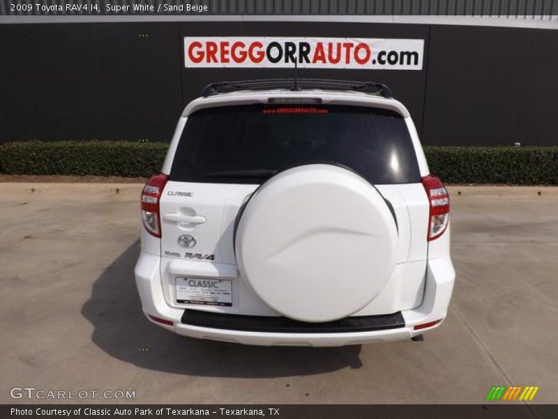 Super White / Sand Beige 2009 Toyota RAV4 I4