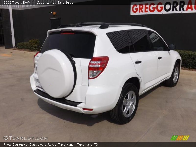 Super White / Sand Beige 2009 Toyota RAV4 I4