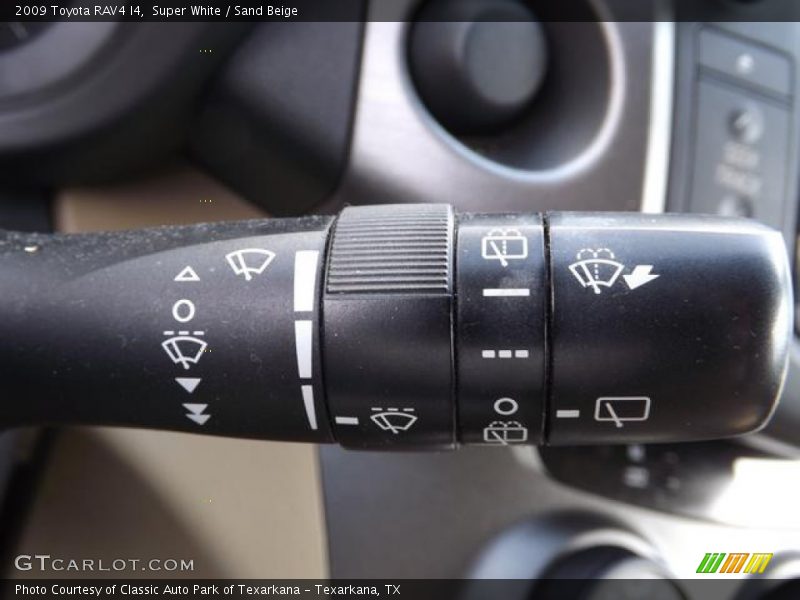 Super White / Sand Beige 2009 Toyota RAV4 I4
