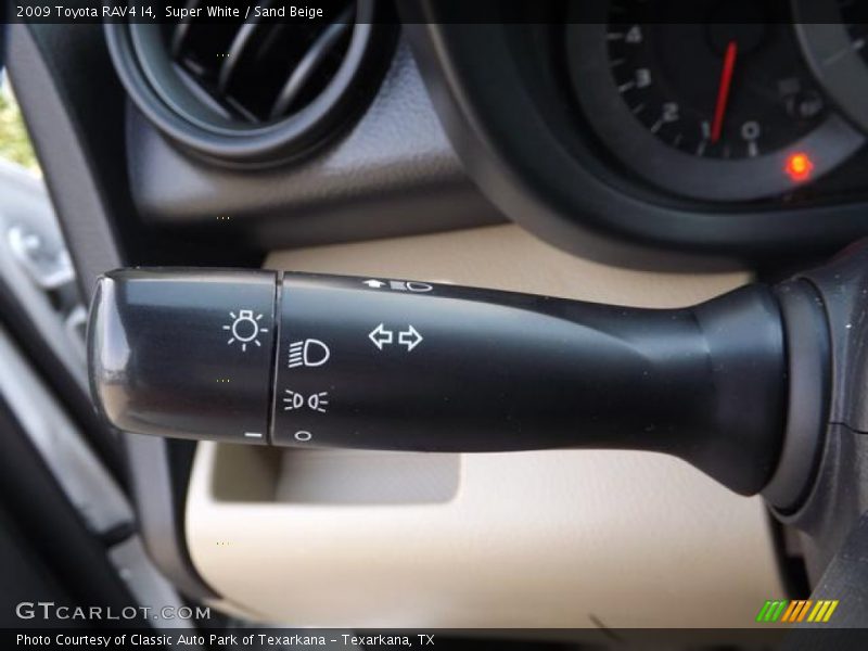 Super White / Sand Beige 2009 Toyota RAV4 I4