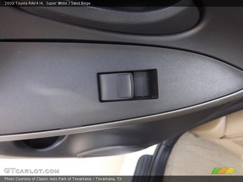 Super White / Sand Beige 2009 Toyota RAV4 I4
