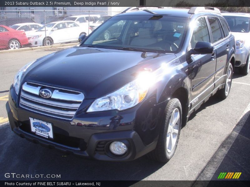 Deep Indigo Pearl / Ivory 2013 Subaru Outback 2.5i Premium