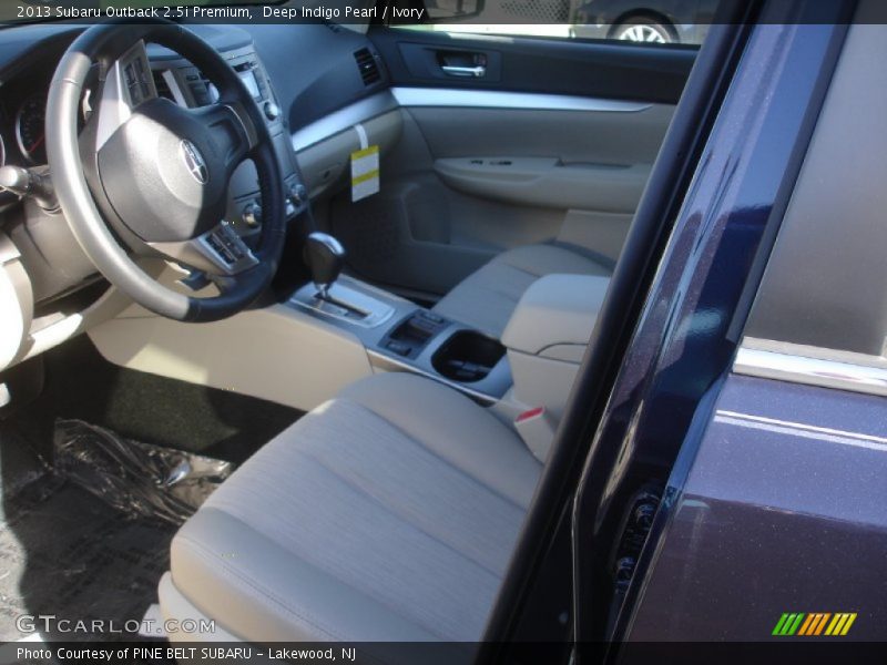 Deep Indigo Pearl / Ivory 2013 Subaru Outback 2.5i Premium