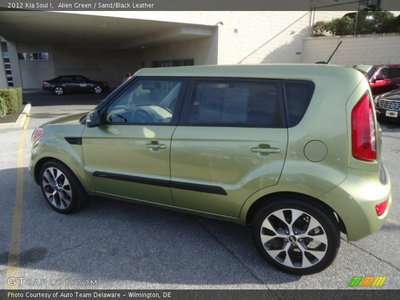 Alien Green / Sand/Black Leather 2012 Kia Soul !