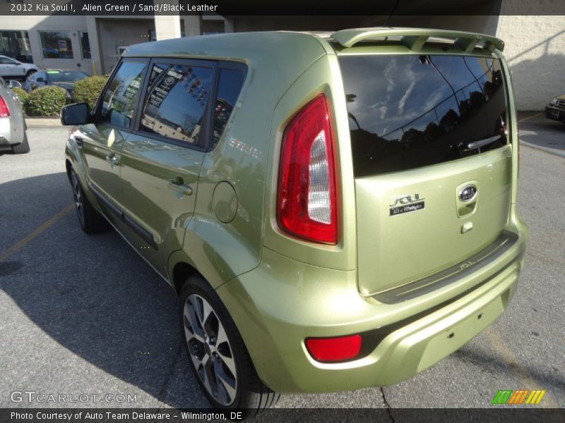 Alien Green / Sand/Black Leather 2012 Kia Soul !