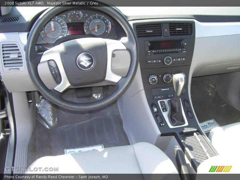 Majestic Silver Metallic / Grey 2008 Suzuki XL7 AWD