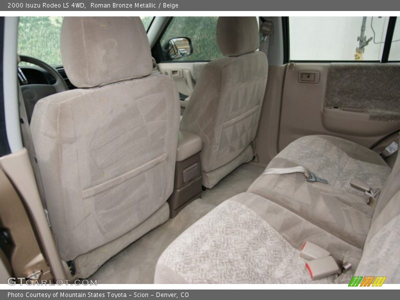 Rear Seat of 2000 Rodeo LS 4WD