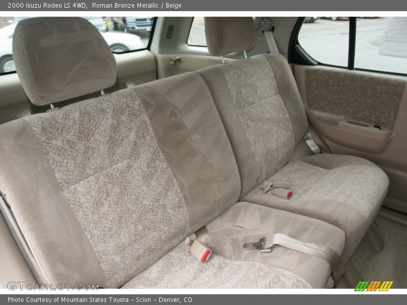 Rear Seat of 2000 Rodeo LS 4WD