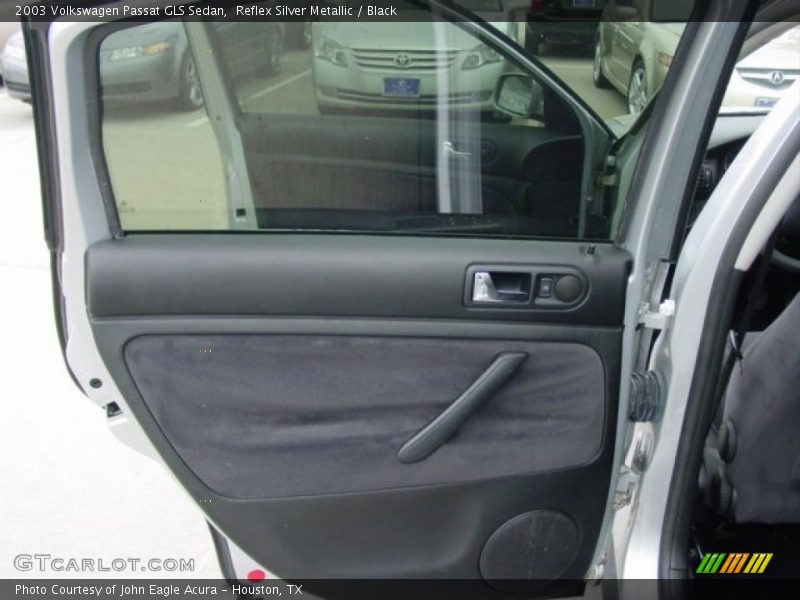 Reflex Silver Metallic / Black 2003 Volkswagen Passat GLS Sedan