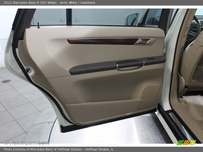 Arctic White / Cashmere 2011 Mercedes-Benz R 350 4Matic