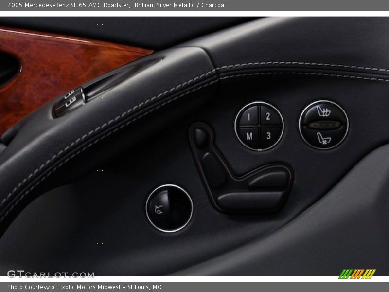 Controls of 2005 SL 65 AMG Roadster