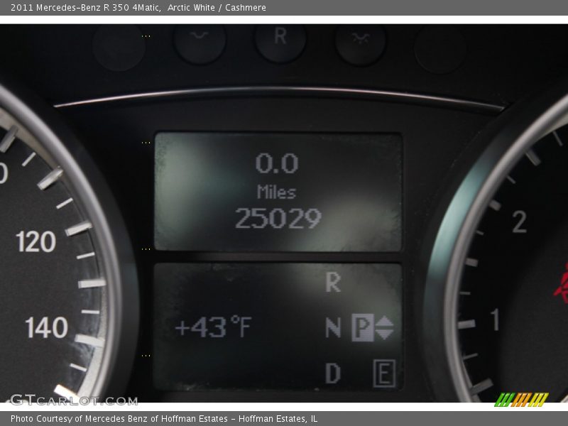 Arctic White / Cashmere 2011 Mercedes-Benz R 350 4Matic