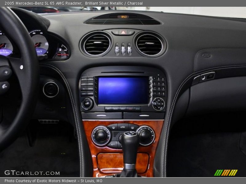 Controls of 2005 SL 65 AMG Roadster