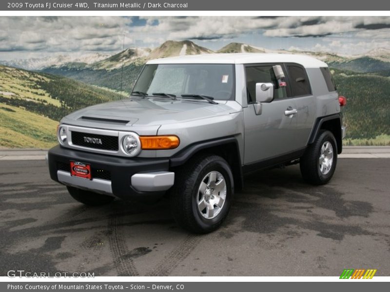 Titanium Metallic / Dark Charcoal 2009 Toyota FJ Cruiser 4WD