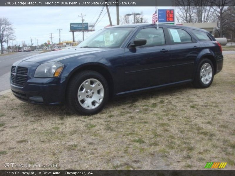 Midnight Blue Pearl / Dark Slate Gray/Light Slate Gray 2006 Dodge Magnum