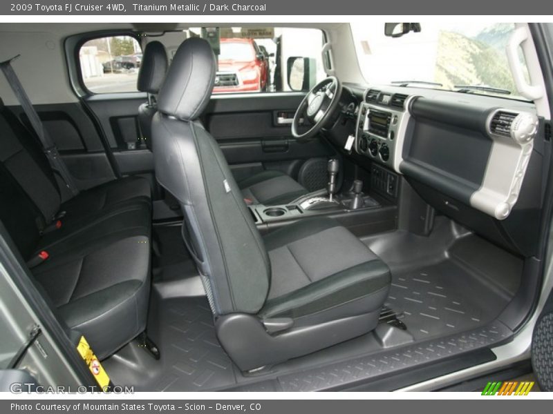 Titanium Metallic / Dark Charcoal 2009 Toyota FJ Cruiser 4WD